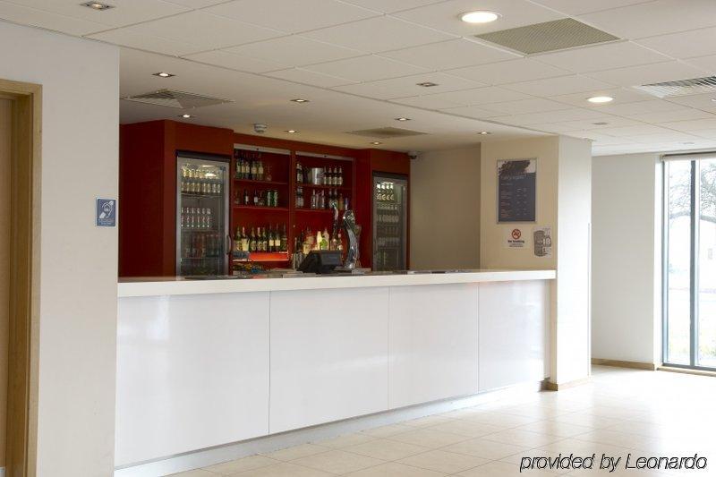 Travelodge Stratford Upon Avon Exterior photo
