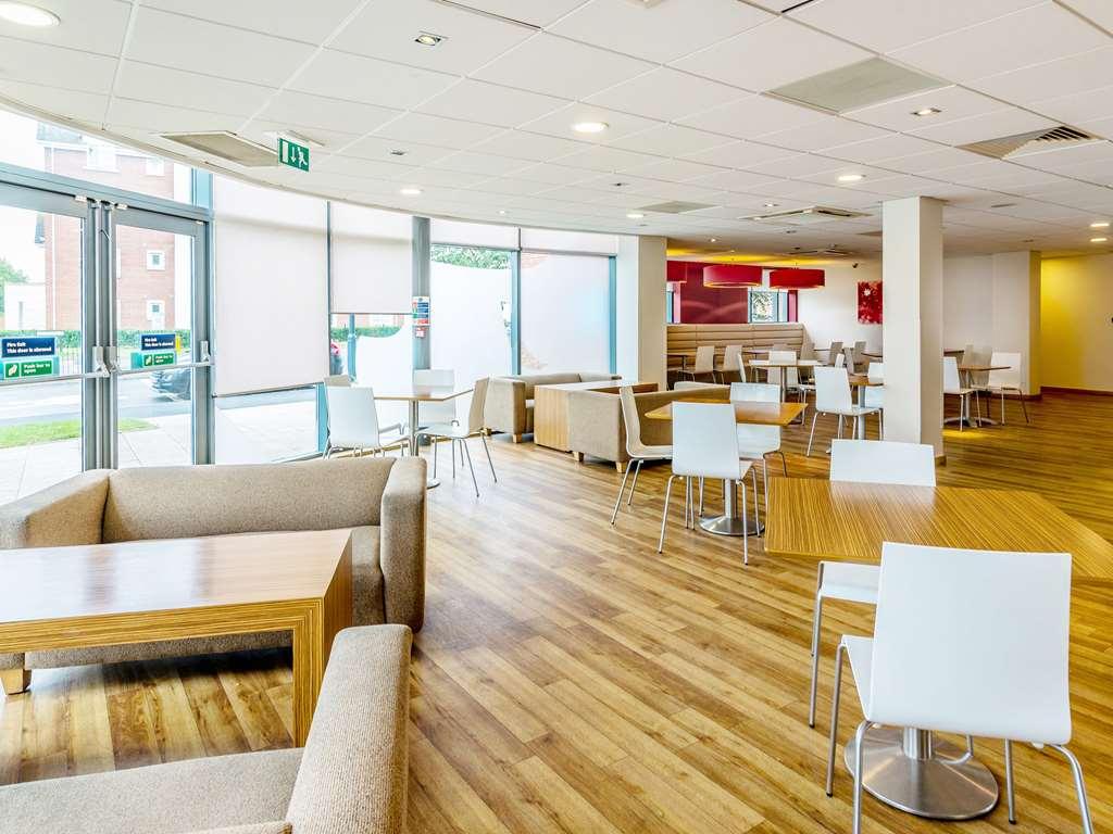 Travelodge Stratford Upon Avon Restaurant photo